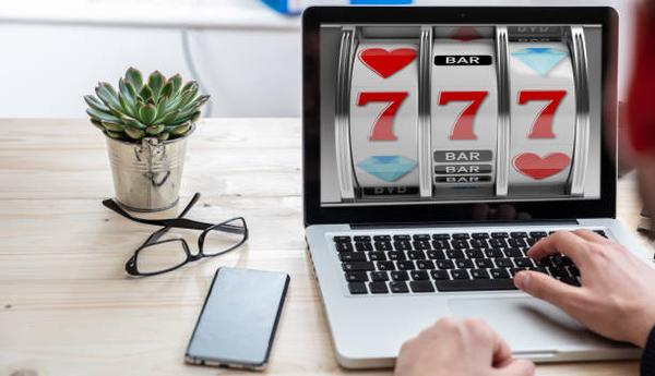 Reviewing Game Categories Across các trang casino trực tuyến Websites